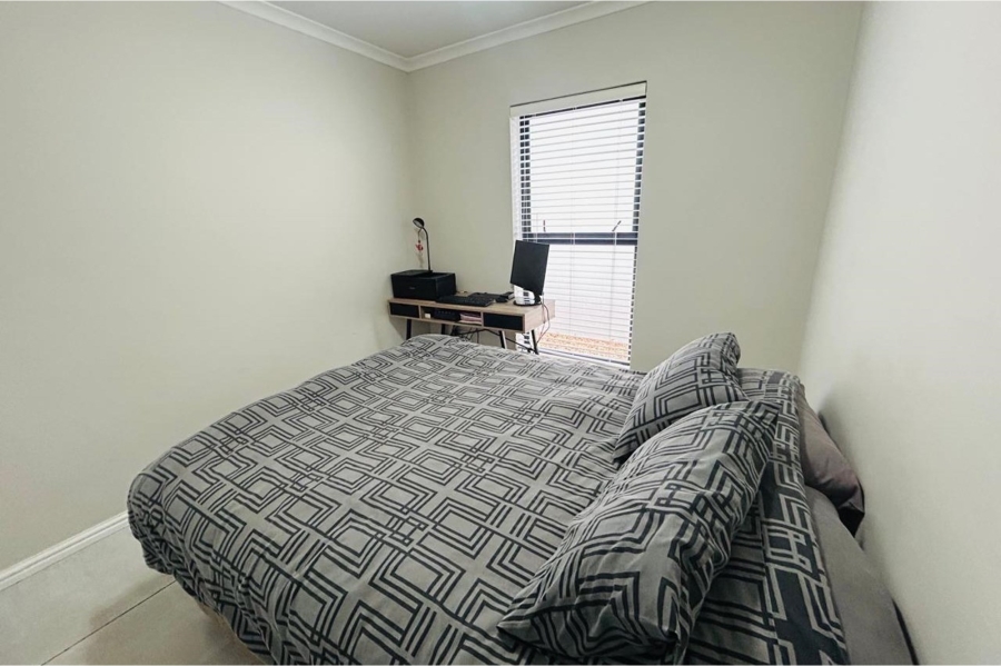 2 Bedroom Property for Sale in Aan de Wijnlanden Western Cape